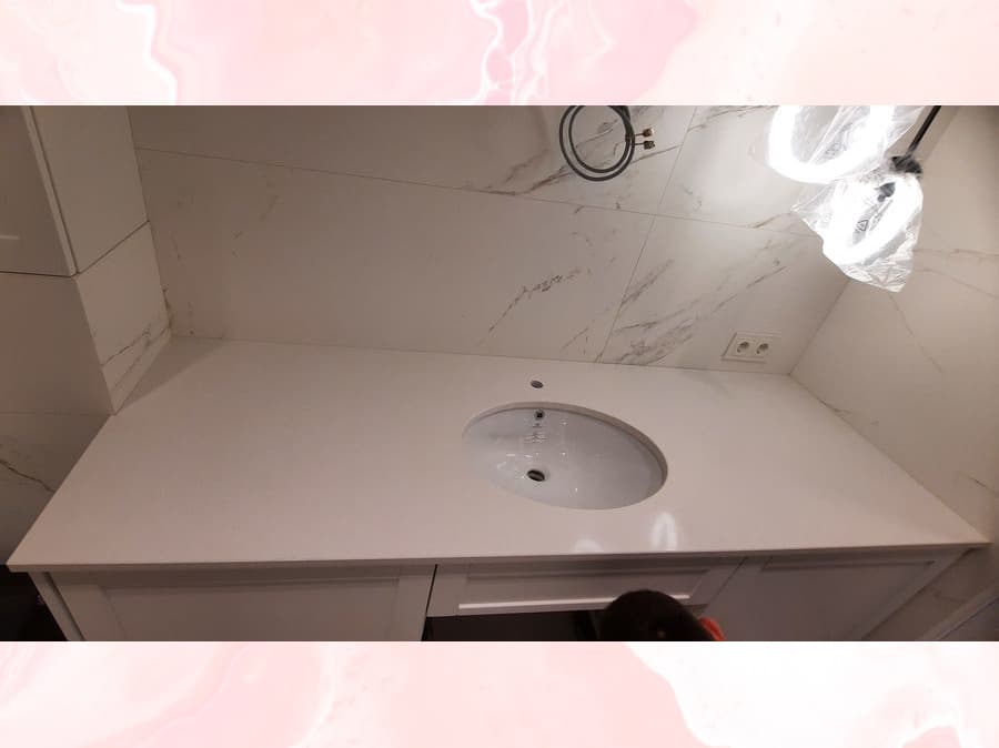 Прямая столешница для ванной